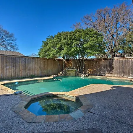 Spacious Richardson Home Private Pool And Grill!